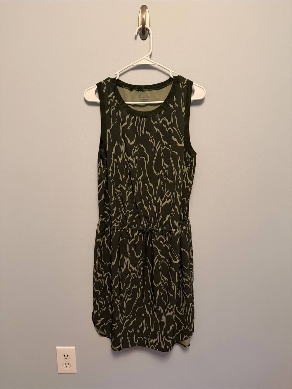 Athleta Stylish Olive Green Printed Sleeveless Dress
